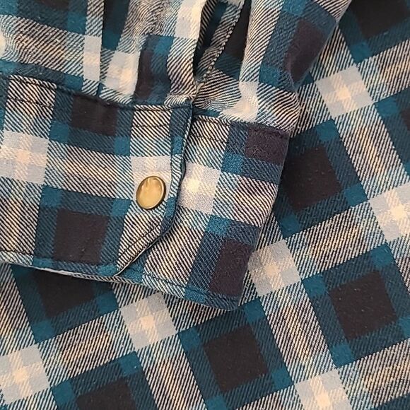 Wrangler plaid 2XT button up long sleeved shirt - Picture 4 of 9